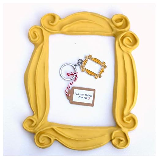 MARCO para poner en la mirilla de la puerta de la entrada y pequeña réplica en LLAVERO. Present for your best friends.