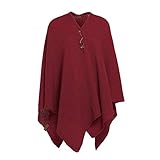 Gerade an herbstlichen Tagen bietet dieses fein gestrickte Überwurf Poncho Komfort und Wärme. Der modische Umhang Poncho lässt sich wunderbar mit anderen Kleidungsstücken kombinieren und lässt sich auf verschiedene Arten tragen. Vollendet wird der kuschelige Poncho mit einem Lederdetail und einer Kiltnadel.