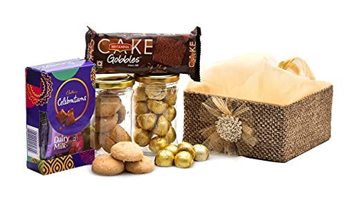 Image of Giftrend Bundle with Christmas Chocolate Gift Hamper | Festive Gift Box for Celebration Season