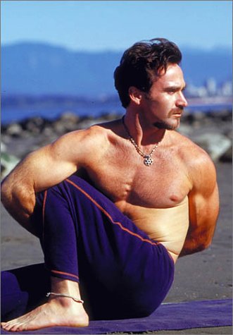 Power Yoga with Eoin Finn [DVD]