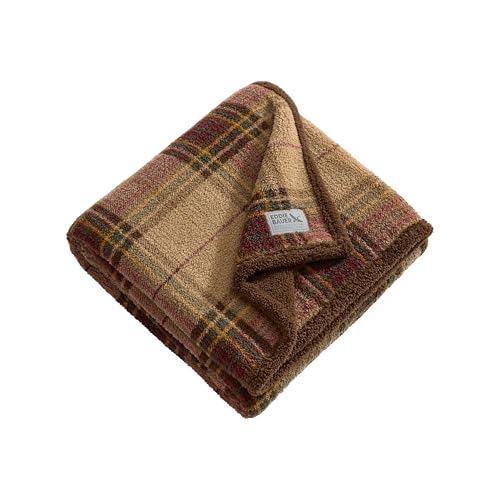 Image of Eddie Bauer - Oversized Throw Blanket 50x70, Reversible Plush Blanket for Couch or Bed, Holiday Room Decor (Holiday Plaid Red)