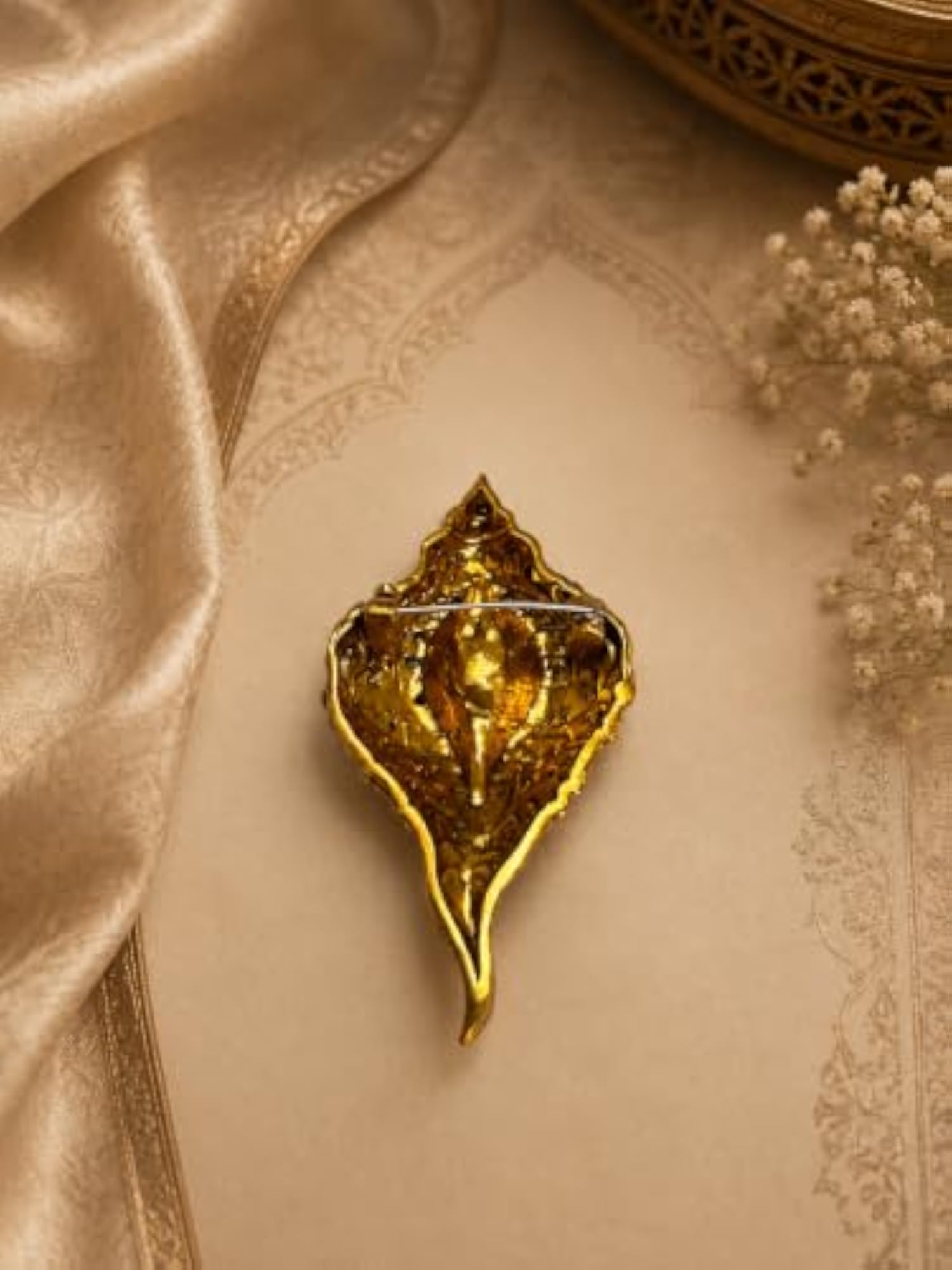 Royal Designer Brooch Pin for Men & Women, Shankhnad