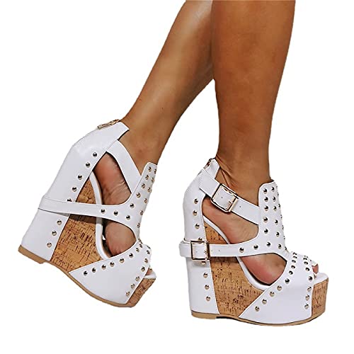 Sandales compensées 15cm en blanc avec détails rivets de l'industrie lourde