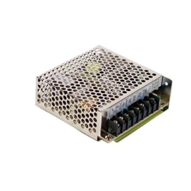 Alimentation à quatre sorties RQ-50C résout les pannes de tension multiples