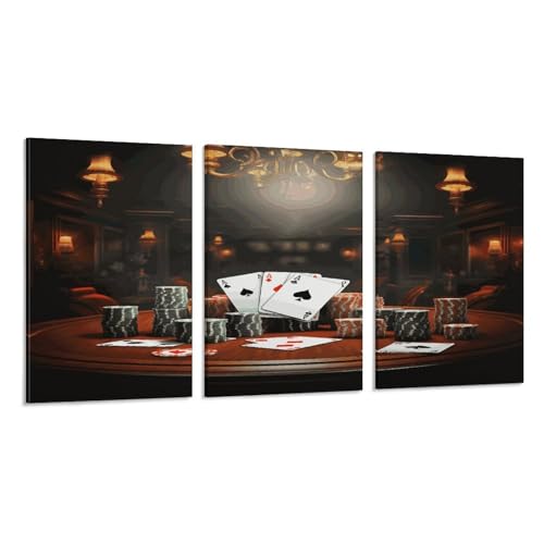 Toile poker suspendre verticalement pour une ambiance salon de jeu moderne