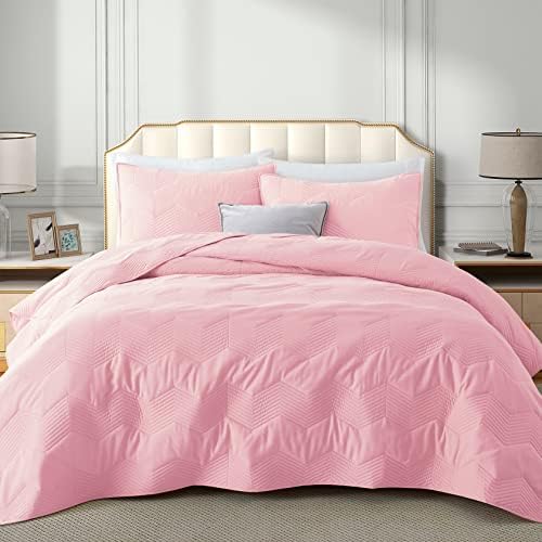 Lavsiry King Size Pink Quilt Set with Chevron Pattern, Summer Lightweight Microfiber Bed Spread, Soft Bedspread Coverlet Bedding Set for All Seasons - 3 Piece(1 Quilt, 2 Pillow Shams)