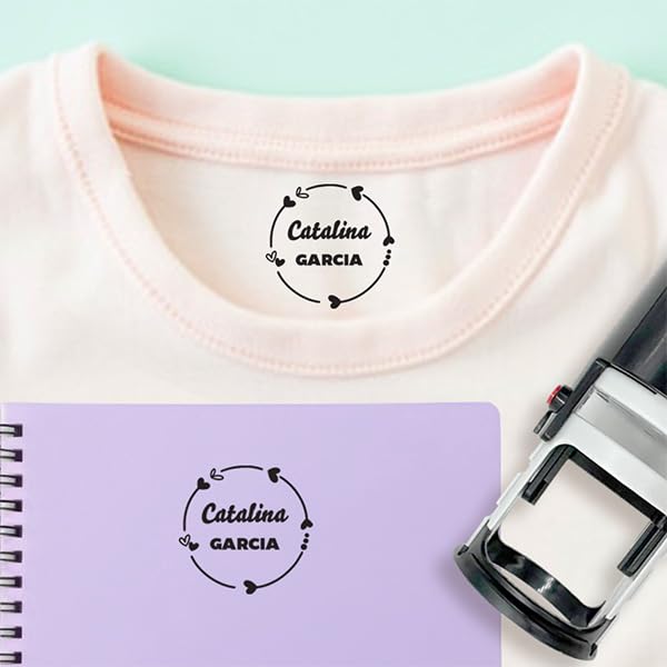 Transparent Gift Sello Personalizado para Ropa y Objetos de Niños. Marcador de Nombre Infantil para Guardería, Colegio y Campamentos. Apto para Lavadora y Secadora. Marcador Textil.