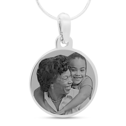 Round pendant with photo engraving in silver