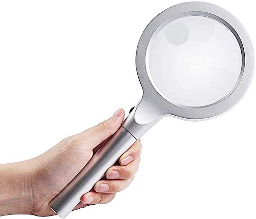 Loupes de lecture haute résolution pour l'entretien du vieil homme au quotidien