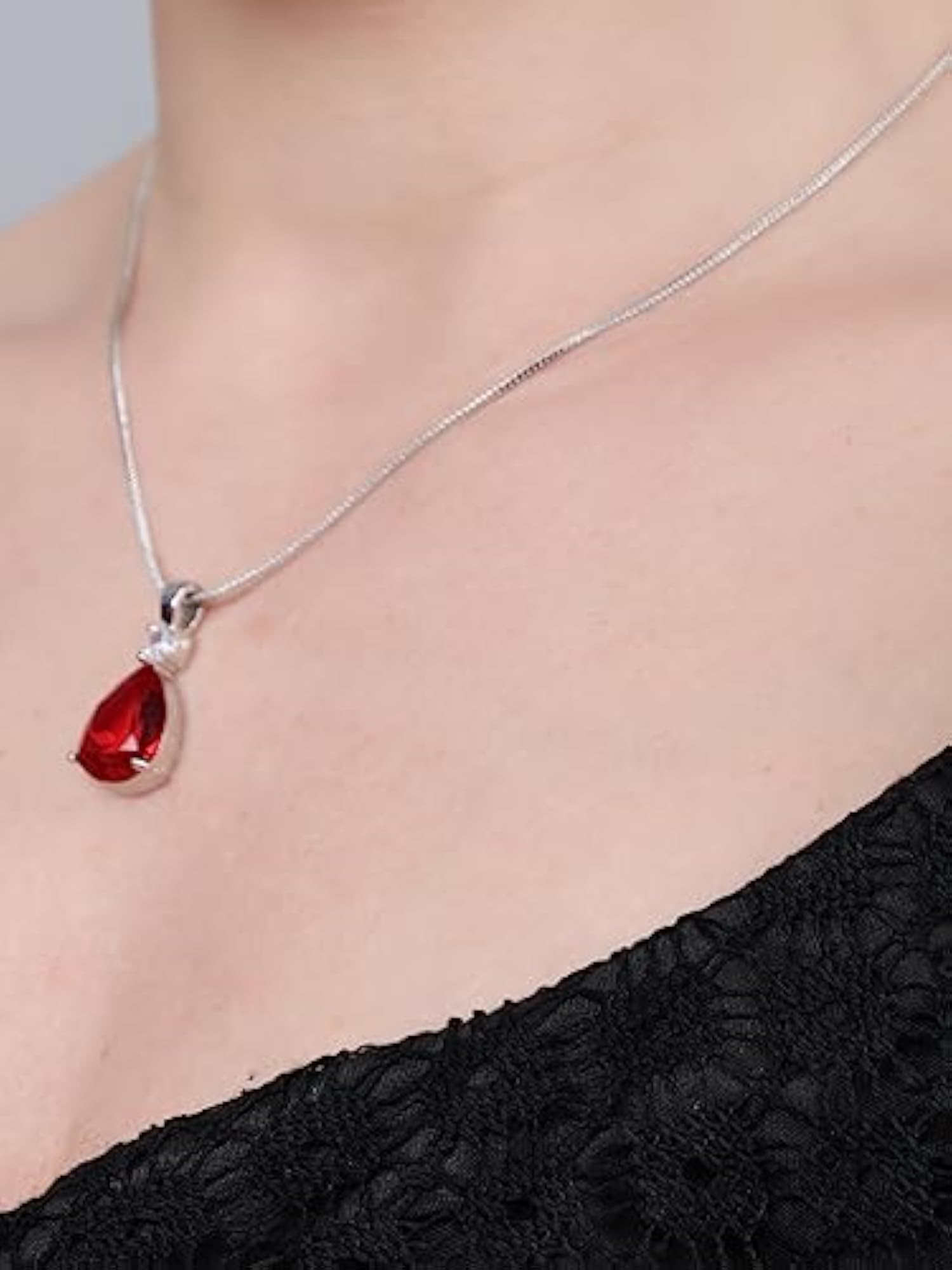 Foxy Trend Designer Red Stone Crystal Pendant Necklace for Women