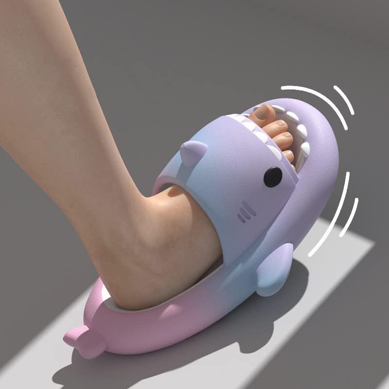 [kaitesi] 可愛い スリッパ サメ 夏 室内履き 洗える 滑らない 厚底 特大 メンズ 静音 部屋用 ルームシューズ サメサンダル ルームスリッパ イナズマ 室内 サメ型 夏用 柔軟 軽量 個性 EVA