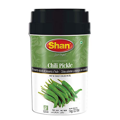 Shan Chili Pickle 35.27 oz (1000g) - Hot and Tangy Chilies Pickled in Oil - Rich Blends of Spices - Perfect Accompaniment to Everyday Meals - Suitable for Vegetarians - Airtight Pet Jar