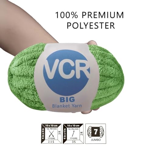 Image of VCR Forest Green Yarn, 200 Grams Big Chunky Hank, 22 Meters Length, Suitable for Knitting Blankets and Pillows, 100% Polyester Yarn Ball for Crochet DIY, Soft Threads, Pack of 1