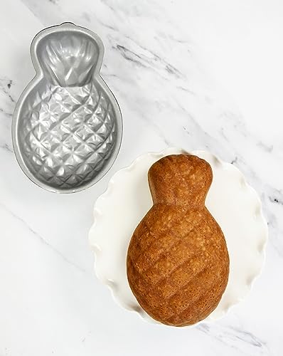 Image of USA Pan Global Bakeware Pineapple Cake Pan