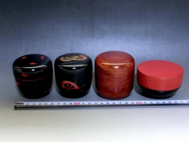 棗■なつめ 4個セット 茶入れ 黒塗り 朱塗り 漆器 お茶道具 時代物 骨董品■ キッチン用品 棗□なつめ 4個セット 茶入れ 黒塗り 朱塗り 漆器 お