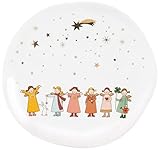 Schön gedeckter Tisch und weihnachtliche Dekoration