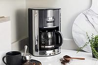 Russell Hobbs Kaffeemaschine [Digitaler Timer, Brausekopf für optimale Extraktion&Aroma] Geo Edelstahl Grau (1 bis 12 Tassen, 1,5l Glaskanne, Warmhalteplatte, 1000W) Filterkaffeemaschine 25270-56 – Ansicht 5