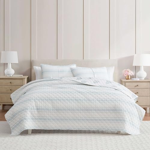 Image of Martha Stewart - Queen Quilt Set, 100% Cotton Reversible Bedding Set, Incredibly Soft Feel for Year Round Comfort, 3 Piece Bed Set with Matching Pillowcases (Flower Block Print Blue)