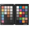 أداة معايرة الألوان Datacolor Spyder Checkr للكاميرات. تأكد من دقة الألوان وتناسقها مع الكاميرات/الضوء المتنوع. يحتوي على 48 لونًا مستهدفًا + بطاقة رمادية لتوازن اللون الأبيض داخل الكاميرا