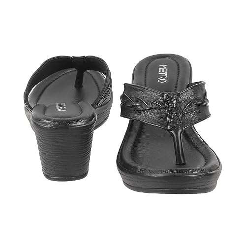 Image of Metro Women Synthetic Leather Wegde Heel Sandal