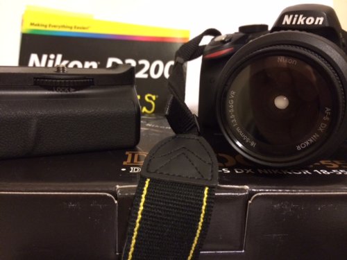 Nikon D3200 SLR-Digitalkamera (24 Megapixel, 7,4 cm Display, Live