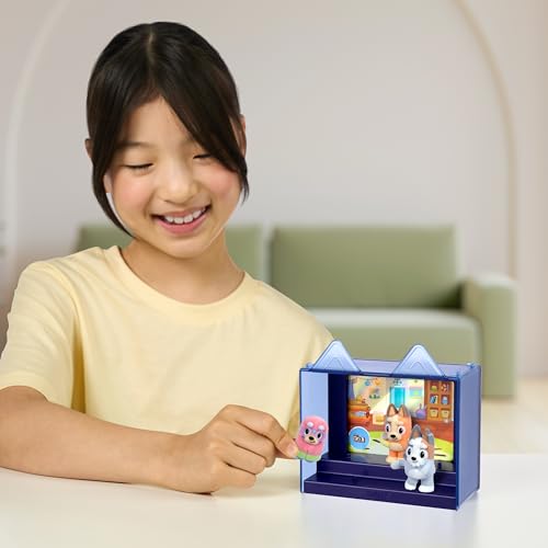 Bluey Fuzzies Episode Pack: Grannies. With 3 Specially Flocked Collectible Mini-Figures (Incl. 1 Exclusive), Display Case - Image 3