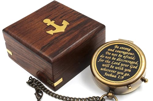 US HANDICRAFTS Be Strong and Courageous, Do Not Be Afraid Brass Engraved Compass with Stamped Wooden Case | Inspirational Birthday, Confirmation, Baptism, Graduation Pocket Gifts (Brown)