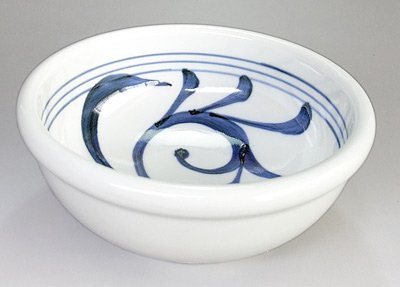 Amazon.co.jp: 砥部焼 梅山窯 5寸玉縁鉢（内唐草） : ホーム＆キッチン