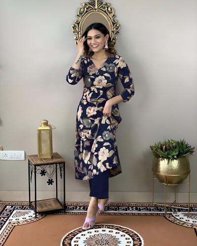 Image of GoSriKi Women's Cotton Blend Printed Kurta with Pant