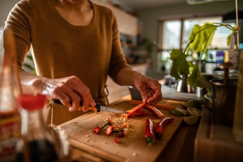 Foto von Fiskars Gemüsemesser, Functional Form, Gesamtlänge: 23 cm, Japanischer Edelstahl/Kunststoff, 1057542, Schwarz / Orange