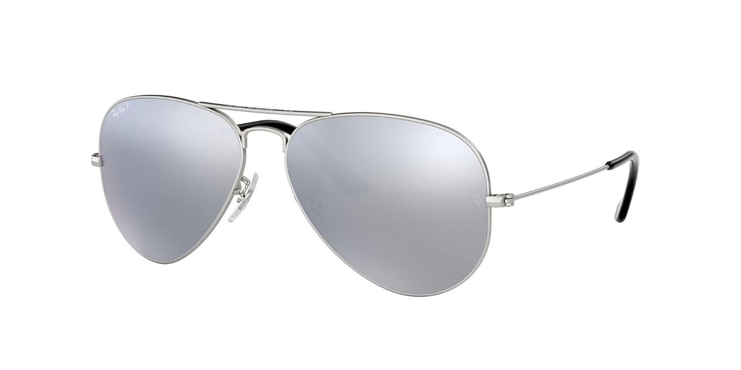 Ray-Ban Aviador Clássico em promoção! Veja a oferta e mais achadinhos de Óculos de sol Masculinos 2 Hoje é o melhor dia para comprar Ray-Ban Aviador Clássico com aquele preço maroto! Promoção! Aproveite a oferta! 2