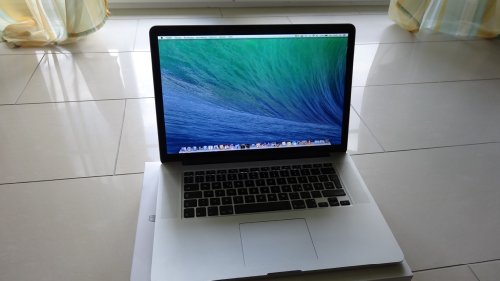 Bild zu Apple MacBook Pro Retina Display MC975D/A 39,1cm (15,4 Zoll) Notebook (Intel Core i7, 2,3GHz, 8GB RAM, 256GB Flashspeicher, NVIDIA GT 650M, Mac OS)