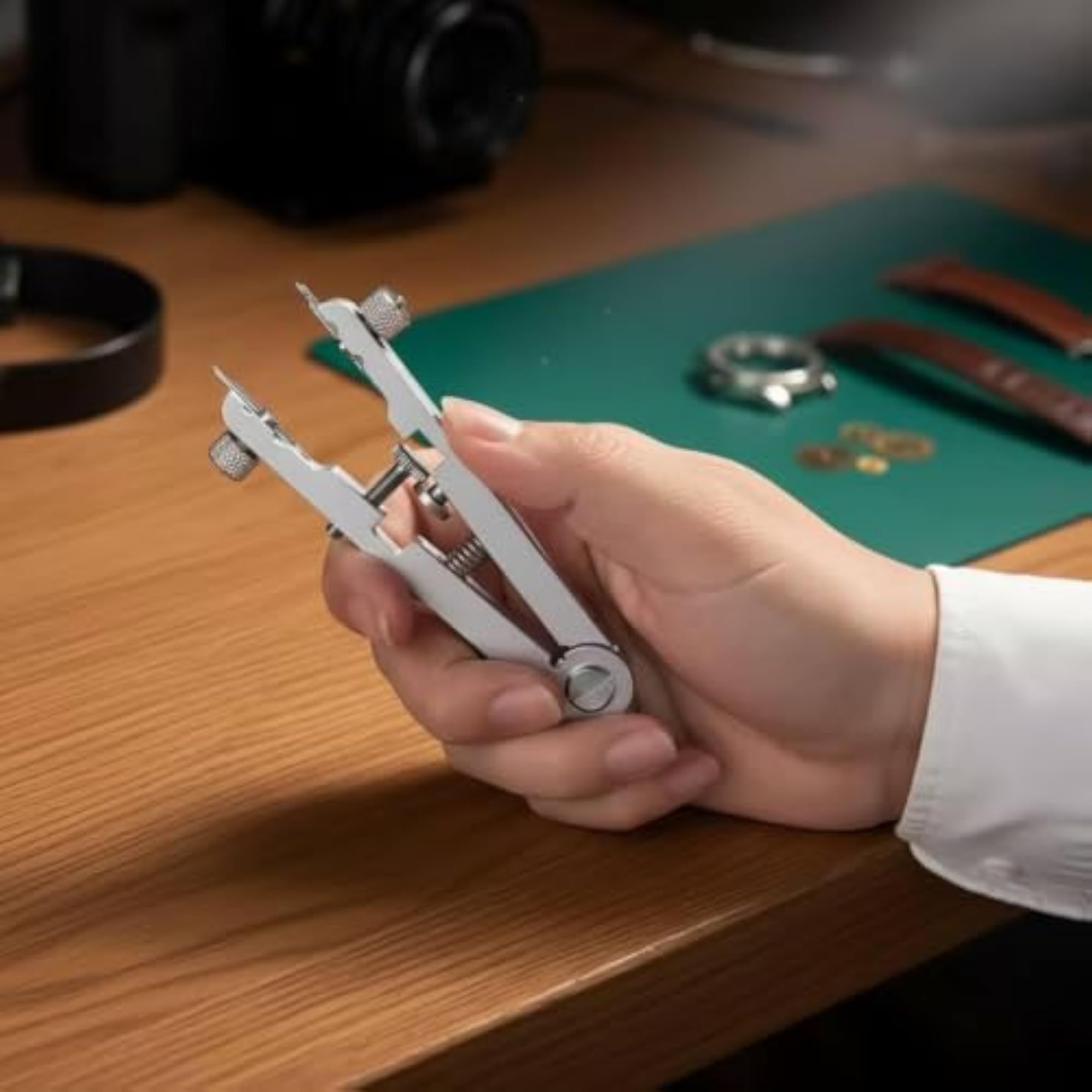 Spring Bar Pliers with Multiple Tips for Watchmakers