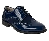 Ces chaussures brogues sont un incontournable pour tout jeune homme qui souhaite ajouter un style classique et une touche d'élégance. Le design mi-vernis, mi-daim vous donnera cette sensation vintage avec une élégance moderne.