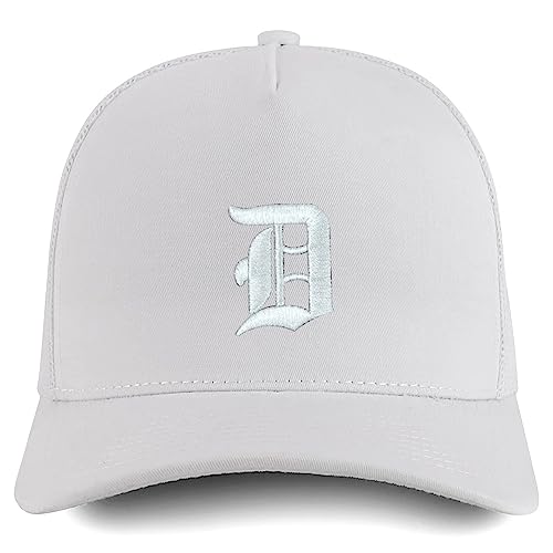 Gorra Trucker estilo 5 paneles con bordado D Old English miniatura 1