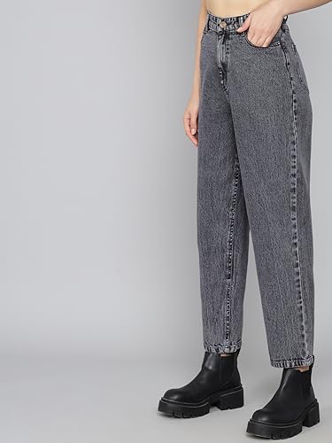 Image of KOTTY Mid Rise Regular Fit Jeans - Tailored Straight Leg Look for Women