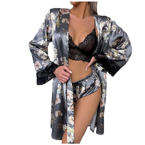 Pyjama et cardigan en dentelle pour des matins cocooning parfaits
