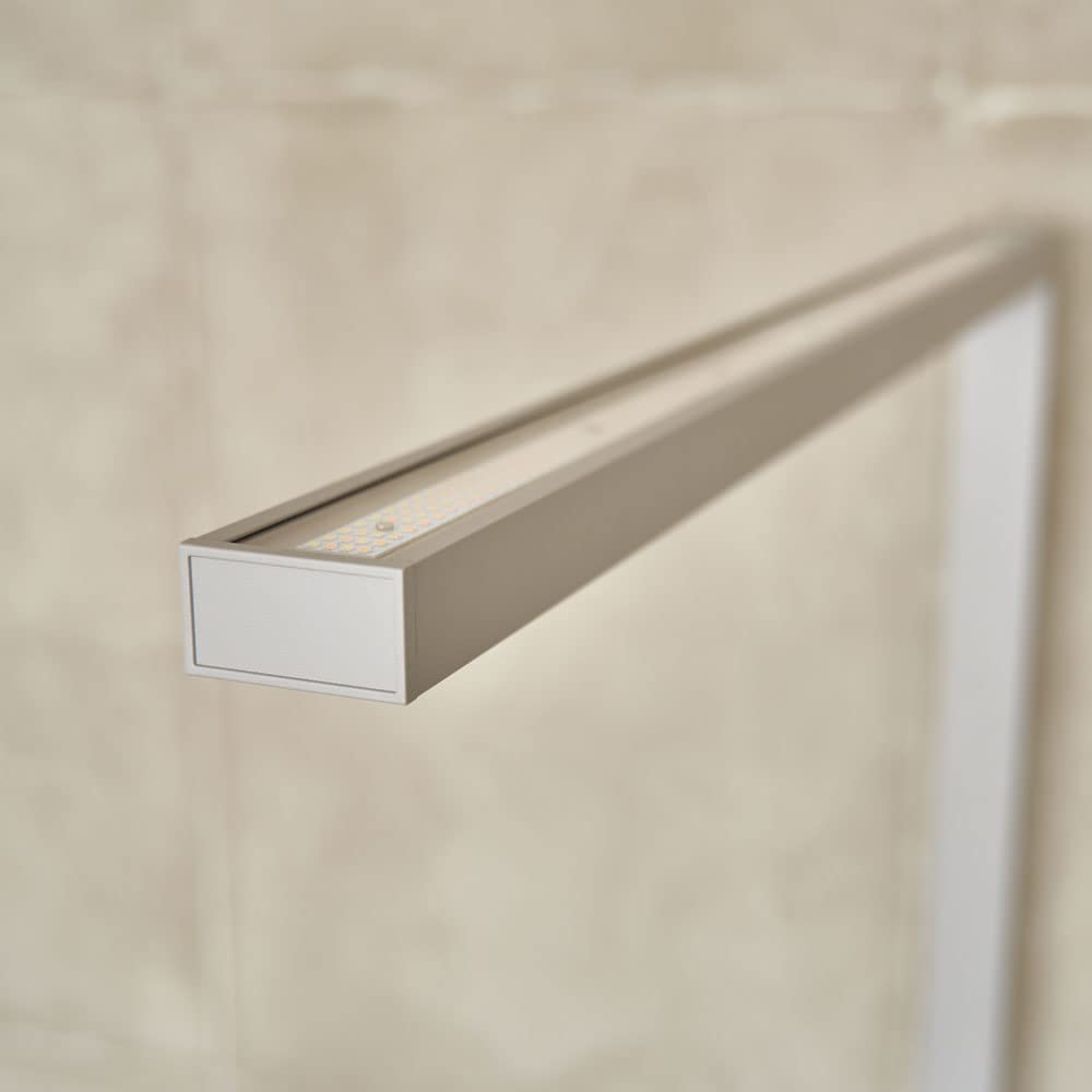 NCC-Licht LED Schreibtischlampe Linus Silber 80W Up & Down 11000 Lumen, blendfreies Licht, Farbtemperatursteuerung & stufenlos dimmbar, mit Bewegungsmelder & Tageslichtsensor