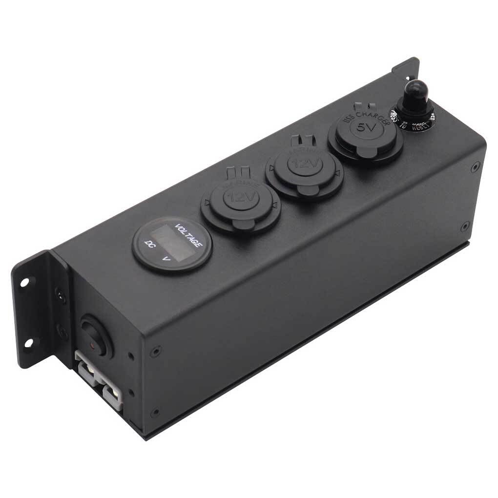 Caricabatteria per auto Batteria multiuso durevole Spina CC Voltmetro Caricabatterie Power Bank Powers Station Motorcycle