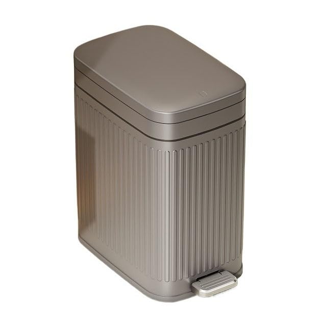 Poubelle rectangulaire en plastique grise avec couvercle anti odeurs
