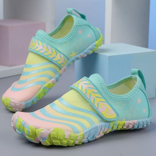 Image of Quickshark Kids Water Shoes Boys Girls Barefoot Aqua Socks Outdoor Indoor Quick Dry Sandals Lightweight Slip On Walking Sneakers for Beach Pool Swim (Little Kid /Big Kid)