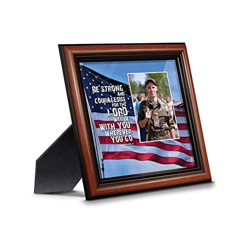 Personally Yours Be Strong and Courageous, Biblisches Militärgeschenk, amerikanische Flagge, 25,4 x 25,4 cm 6341 10x10 walnuss Cover