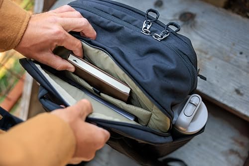 Gregory Active Travel - Border 40, Travel Backpack, 56 cm, 40 L, 1.75 KG, Lightweight travel bag, Laptop 15" inch compartment, Brown (Mesa Brown)