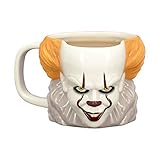 Bebéte tu bebida favorita en esta terrorifica taza del payaso bailarín