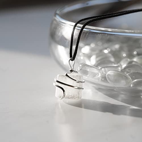 Collier en cristal de sélénite AYANA fait main et véritable pierre du Taureau
