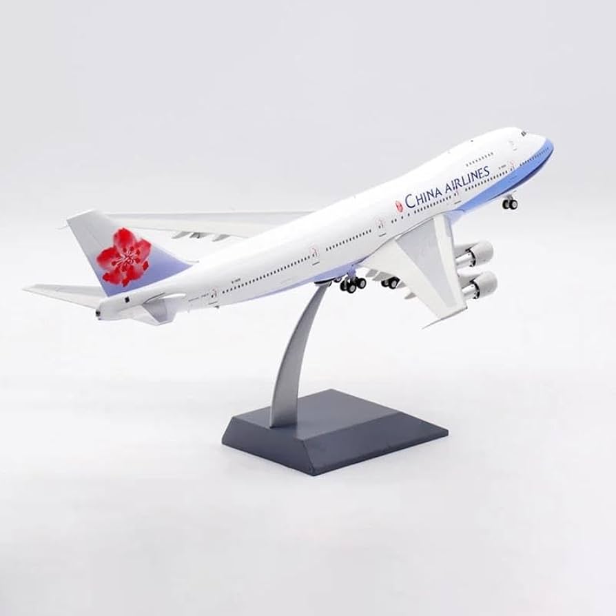 Amazon.co.jp: 飛行機模型飛行機おもちゃの飛行機模型 チャイナ