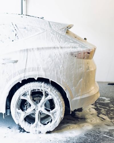 Image of CARPRO Reset - Intensive Car Wash Shampoo, High Foaming - 4 Liter (135oz) | Perfect for Ceramic Coating & Nanotechnology Based Sealants, pH-Neutral, Combine Strong Lubrication with Residue-Free Rinsing