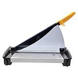 ● Recortadora de papel precisa: vale la pena señalar que nuestro cortador de papel no solo está equipado con placas de medición angular y regla lateral, sino que también hay una ranura de escala precisa en las direcciones horizontal y vertical de la hoja para ayudarle a lograr un corte preciso.