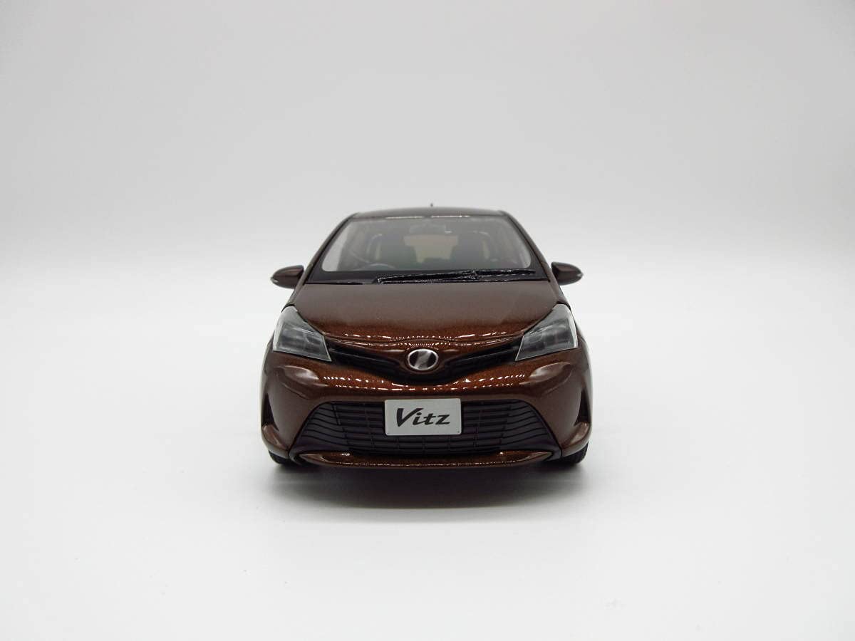 トヨタ　ヴィッツ　中期型　ルミナスイエロー　非売品　カラーサンプルミニカー トヨタ ヴィッツ 中期型 ルミナスイエロー 非売品 カラー