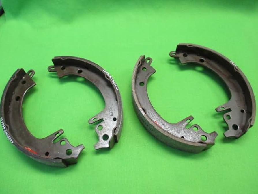 純正部品】ISUZU117クーペ リアブレーキリビルトシュー 純正部品 純正部品】ISUZU117クーペ リアブレーキリビルトシュー 純正部品